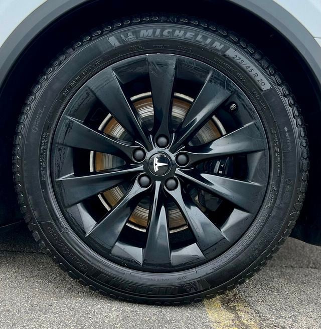 2022 Tesla Model X AWD - 23072801 - 27