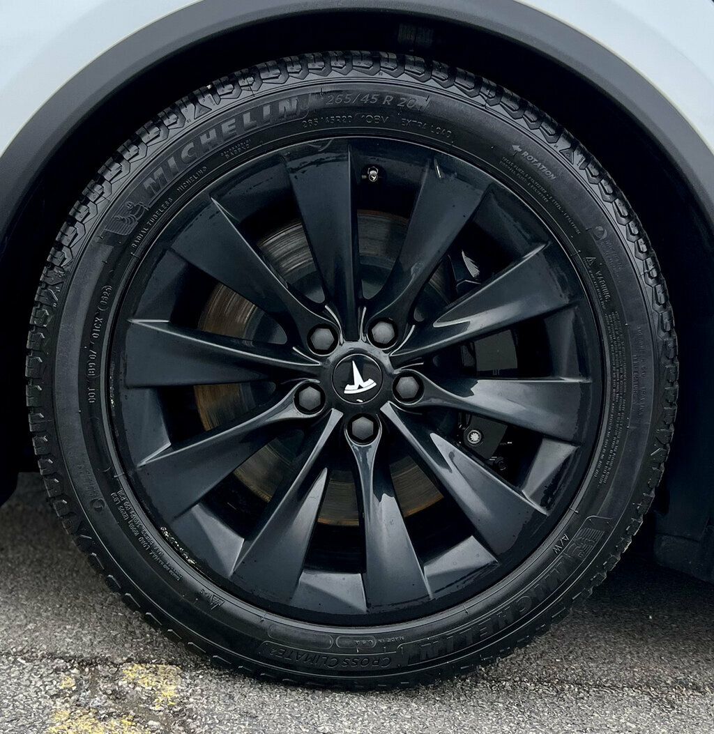 2022 Tesla Model X AWD - 23072801 - 28