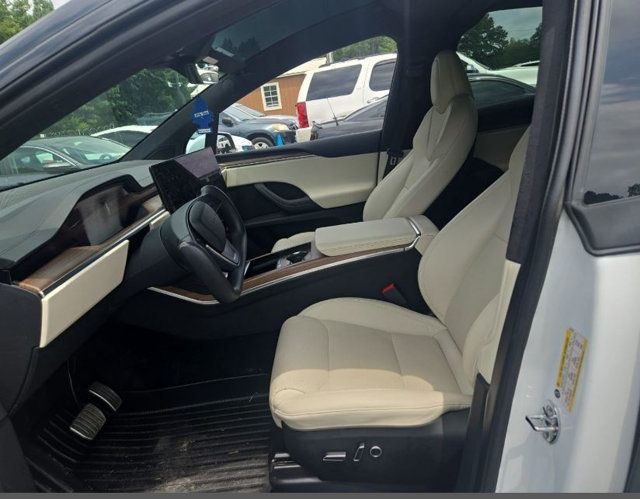 2022 Tesla Model X AWD - 23072801 - 3