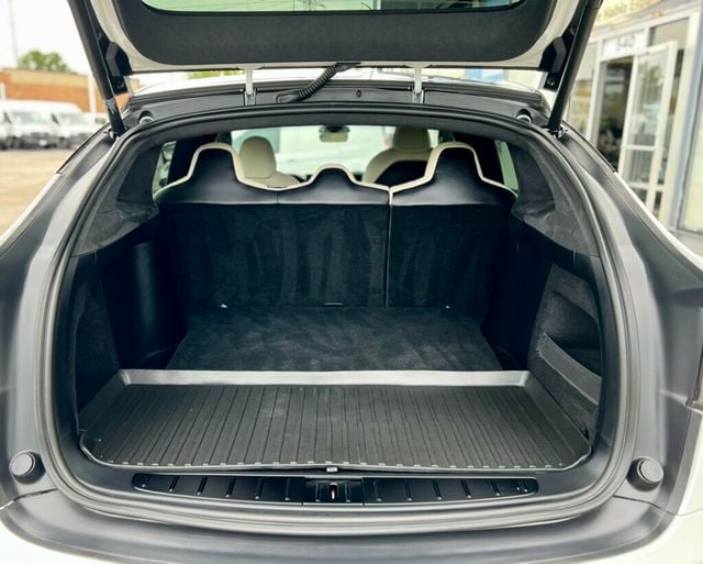 2022 Tesla Model X AWD - 23072801 - 8