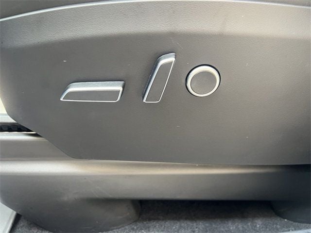 2022 Tesla Model X photo 21