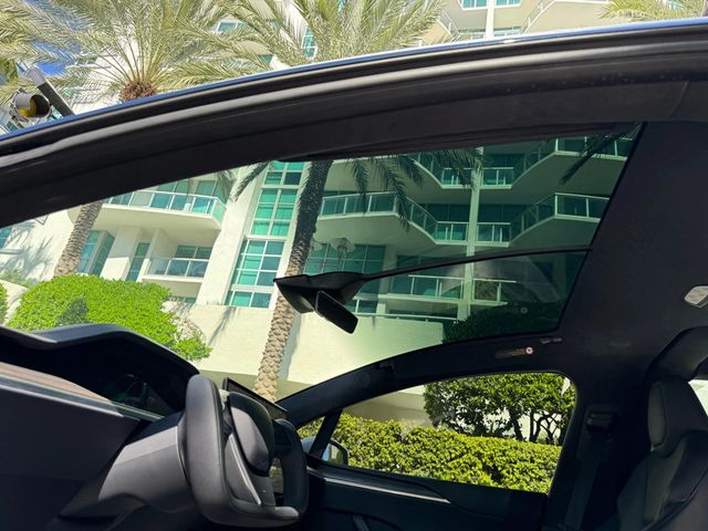 2022 Tesla Model X AWD - 22943570 - 19