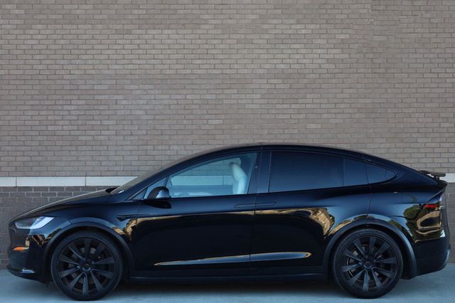 2022 Tesla Model X AWD - 23097623 - 1