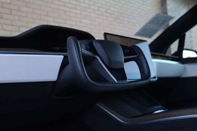 2022 Tesla Model X AWD - 23097623 - 20