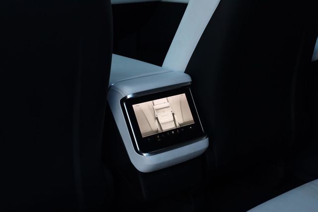 2022 Tesla Model X AWD - 23097623 - 25