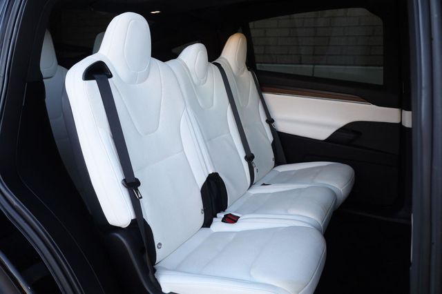 2022 Tesla Model X AWD - 23097623 - 30