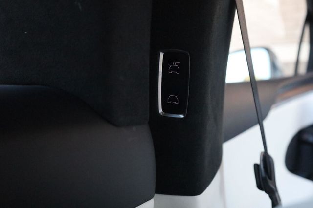 2022 Tesla Model X AWD - 23097623 - 42