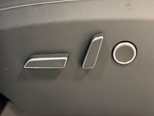 2022 Tesla Model X AWD - 23002965 - 17