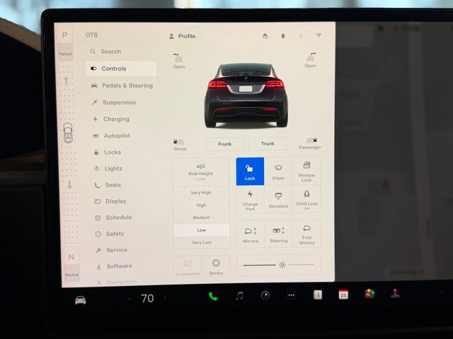 2022 Tesla Model X AWD - 23002965 - 29