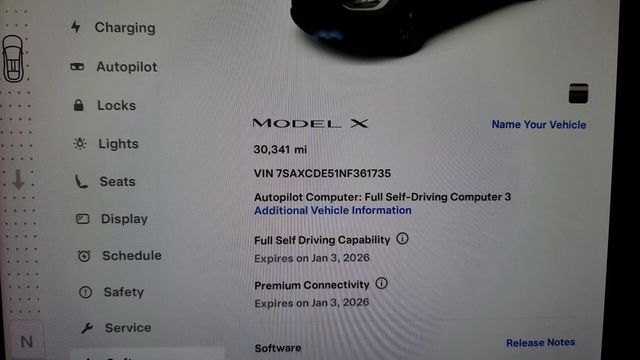 2022 Tesla Model X AWD - 22950817 - 13