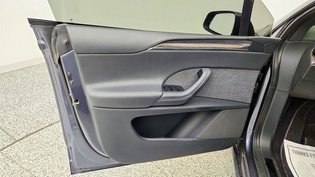 2022 Tesla Model X AWD - 23000067 - 10