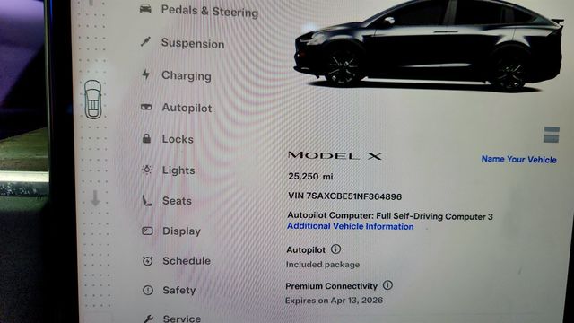2022 Tesla Model X AWD - 23000067 - 13