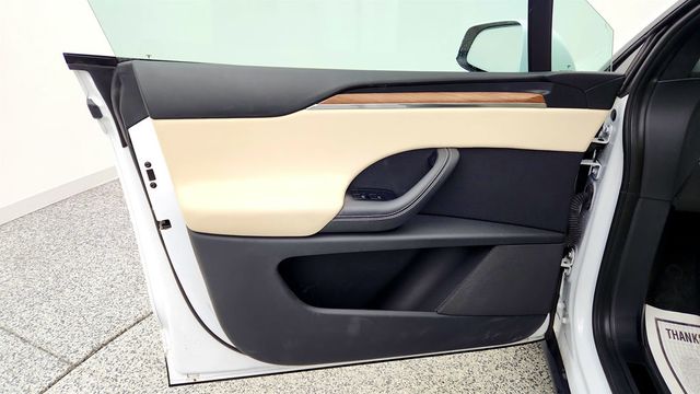 2022 Tesla Model X AWD - 23020172 - 10