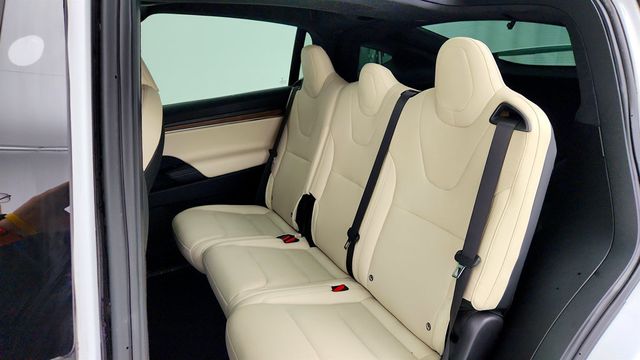 2022 Tesla Model X AWD - 23020172 - 24