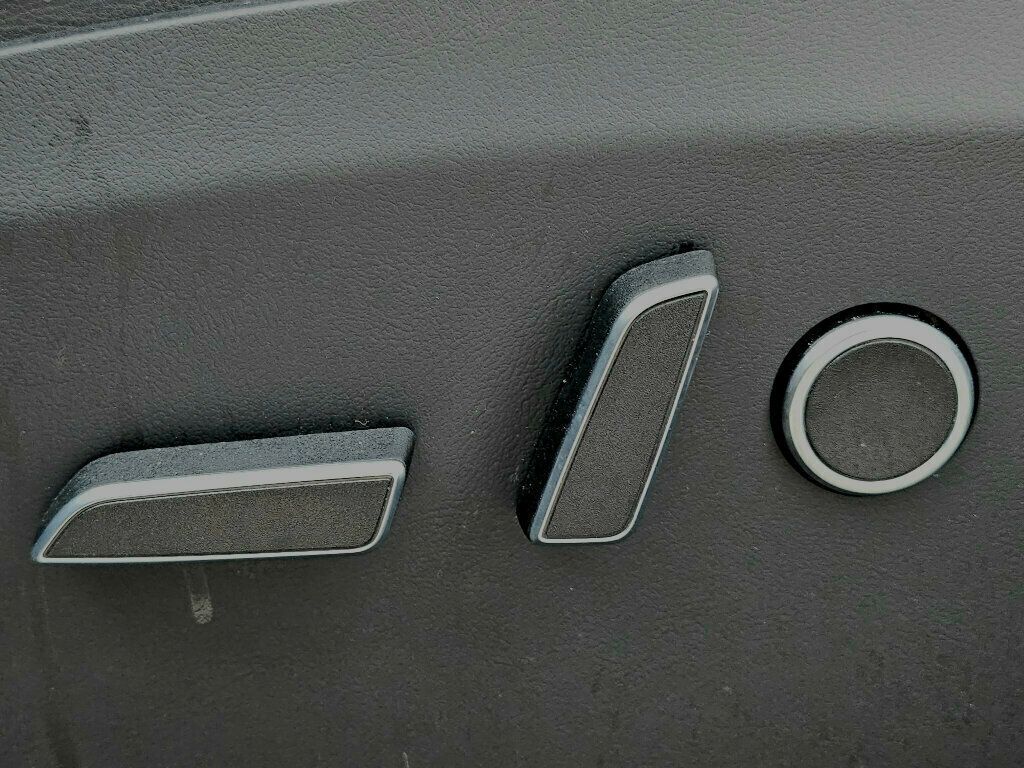 2022 Tesla Model X AWD - 22988725 - 36