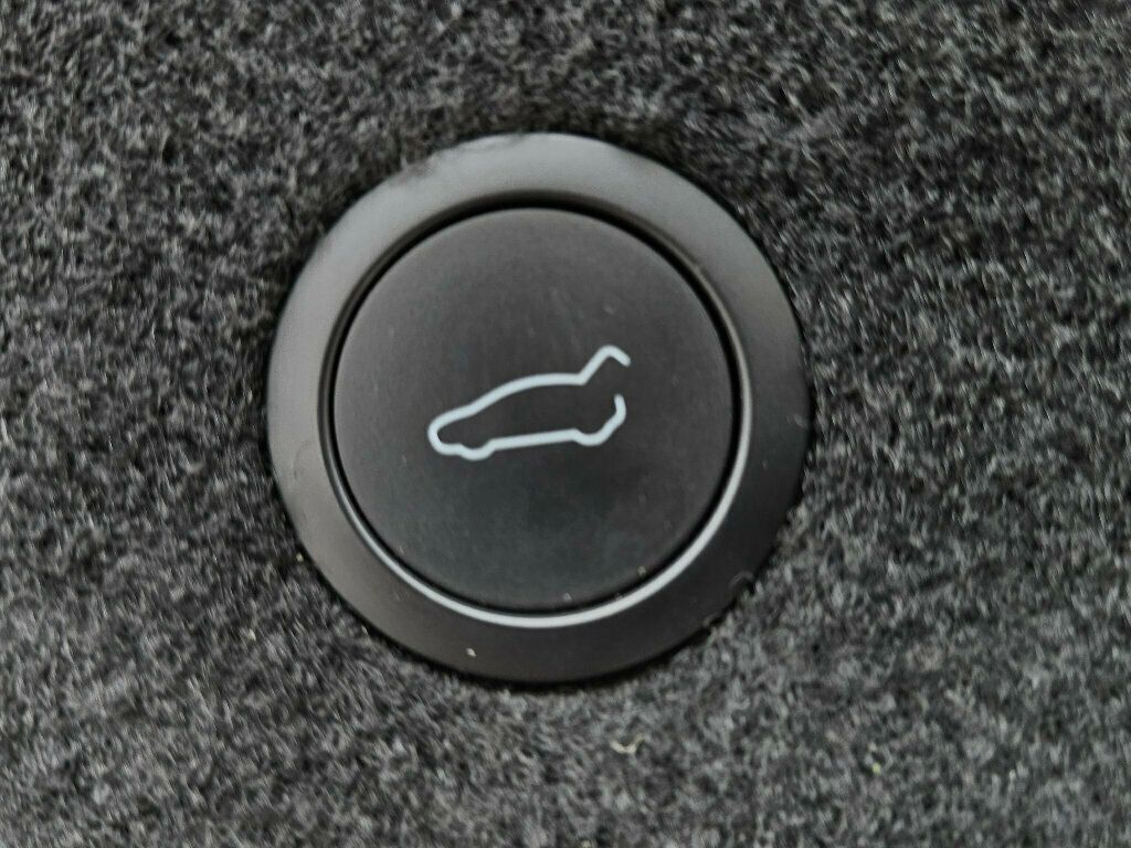 2022 Tesla Model X AWD - 22988725 - 41