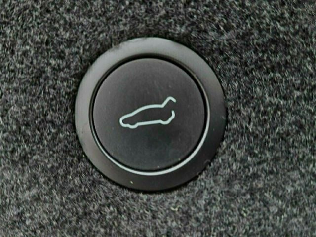 2022 Tesla Model X AWD - 22988725 - 46