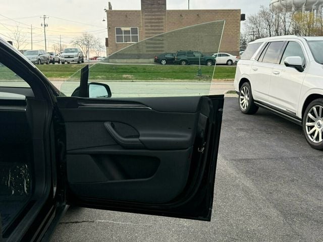 2022 Tesla Model X AWD - 23004673 - 24
