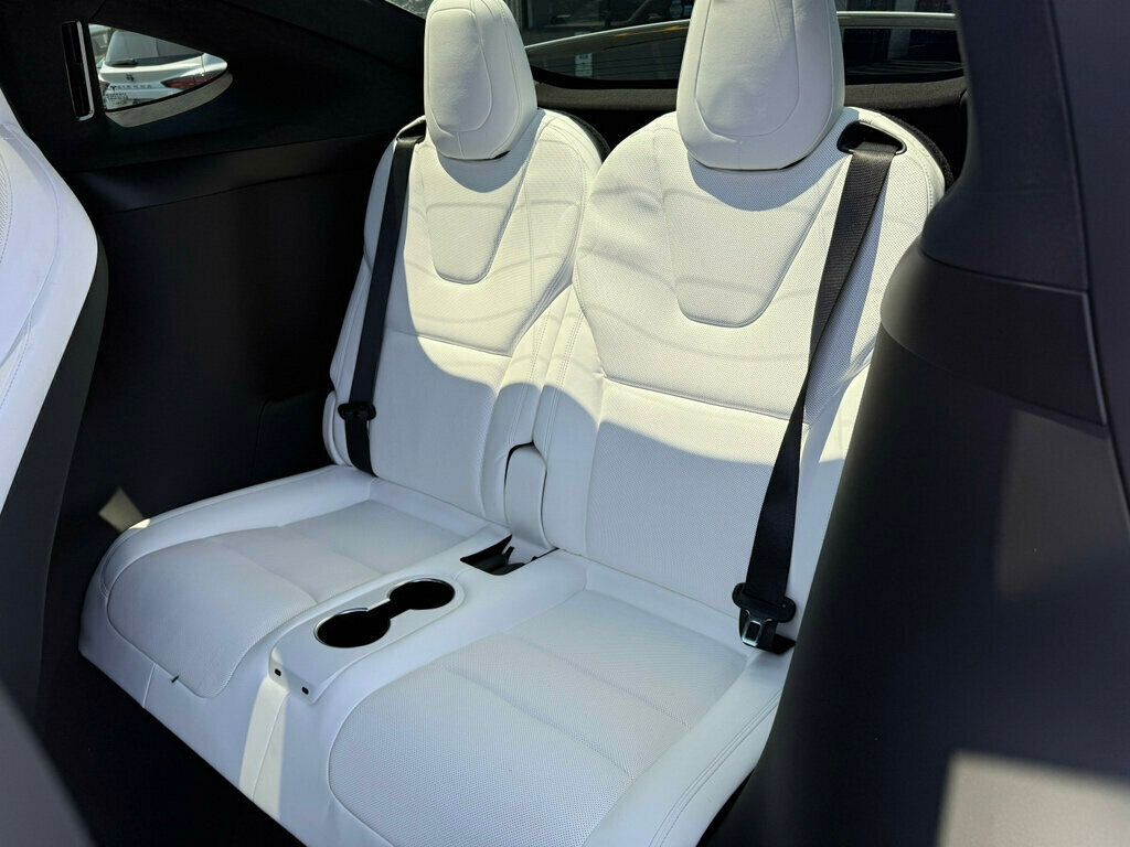 2022 Tesla Model X AWD - 23052748 - 16