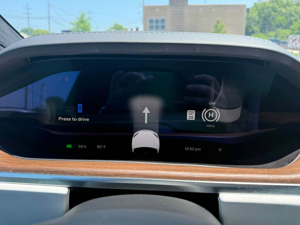 2022 Tesla Model X AWD - 23052748 - 32