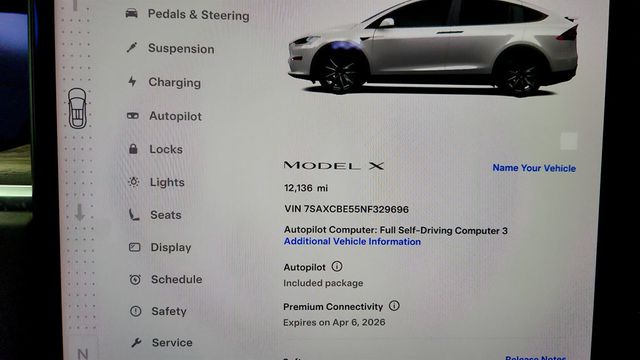 2022 Tesla Model X AWD w/ 22'' Turbine Wheels & 6 Seat Interior - 23000680 - 13