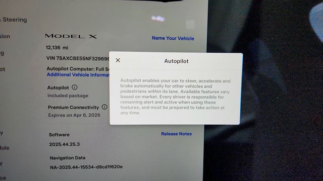 2022 Tesla Model X AWD w/ 22'' Turbine Wheels & 6 Seat Interior - 23000680 - 15