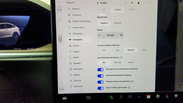 2022 Tesla Model X AWD w/ 22'' Turbine Wheels & 6 Seat Interior - 23000680 - 21