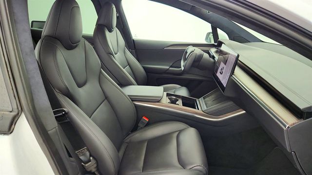 2022 Tesla Model X AWD w/ 22'' Turbine Wheels & 6 Seat Interior - 23000680 - 27
