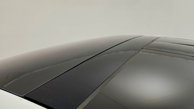 2022 Tesla Model X AWD w/ 22'' Turbine Wheels & Cream Premium Interior - 23020172 - 9