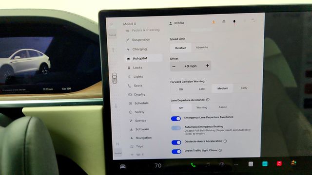 2022 Tesla Model X AWD w/ 22'' Turbine Wheels & Cream Premium Interior - 23020172 - 19