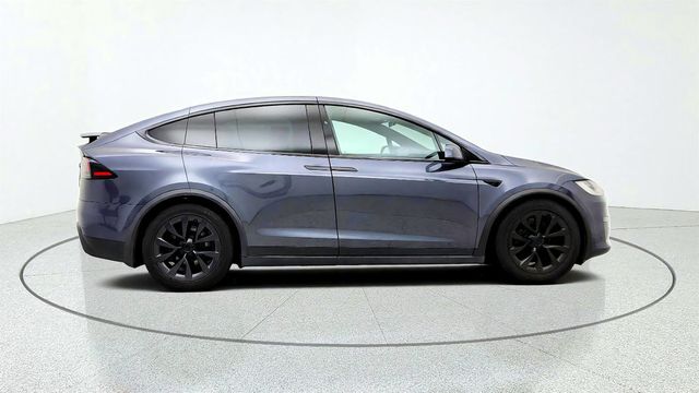 2022 Tesla Model X AWD w/ Cream Premium Interior - 23079085 - 3