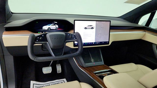 2022 Tesla Model X AWD w/ Cream Premium Interior - 23080906 - 10