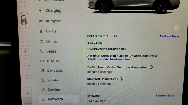 2022 Tesla Model X AWD w/ Cream Premium Interior - 23080906 - 12