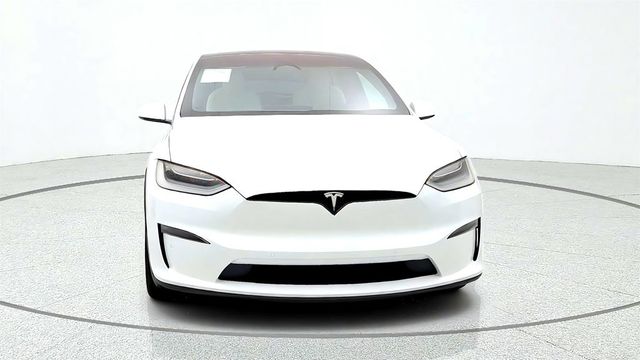 2022 Tesla Model X AWD w/ Cream Premium Interior - 23080906 - 1