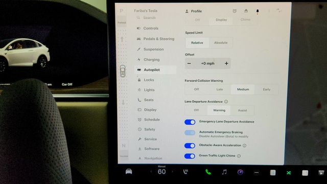 2022 Tesla Model X AWD w/ Cream Premium Interior - 23080906 - 21