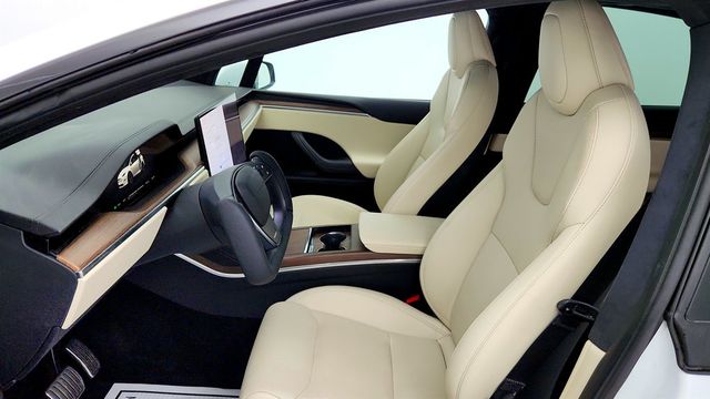 2022 Tesla Model X AWD w/ Cream Premium Interior - 23080906 - 22