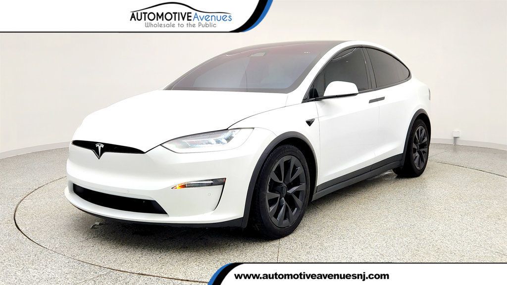 2022 Tesla Model X AWD w/ Falcon Wing Doors & Panoramic Windshield - 22997982 | Video 1