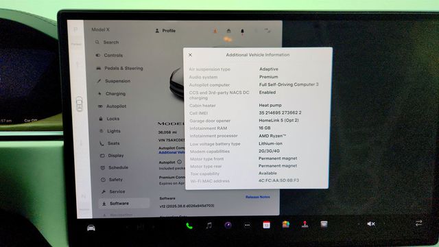 2022 Tesla Model X AWD w/ Falcon Wing Doors & Panoramic Windshield - 22997982 - 13