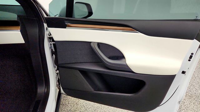 2022 Tesla Model X AWD w/ Falcon Wing Doors & Panoramic Windshield - 22997982 - 28