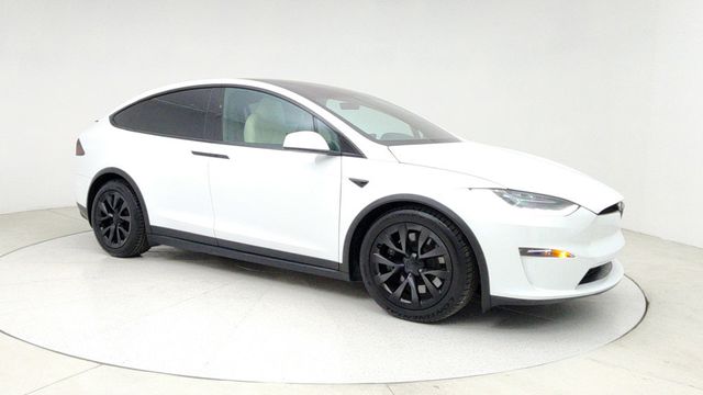 2022 Tesla Model X AWD with 6 Seat Cream Interior - 22942010 - 2