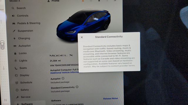 2022 Tesla Model X AWD with White & Black Premium Interior - 22944705 - 15