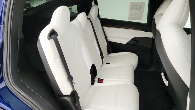 2022 Tesla Model X AWD with White & Black Premium Interior - 22944705 - 25