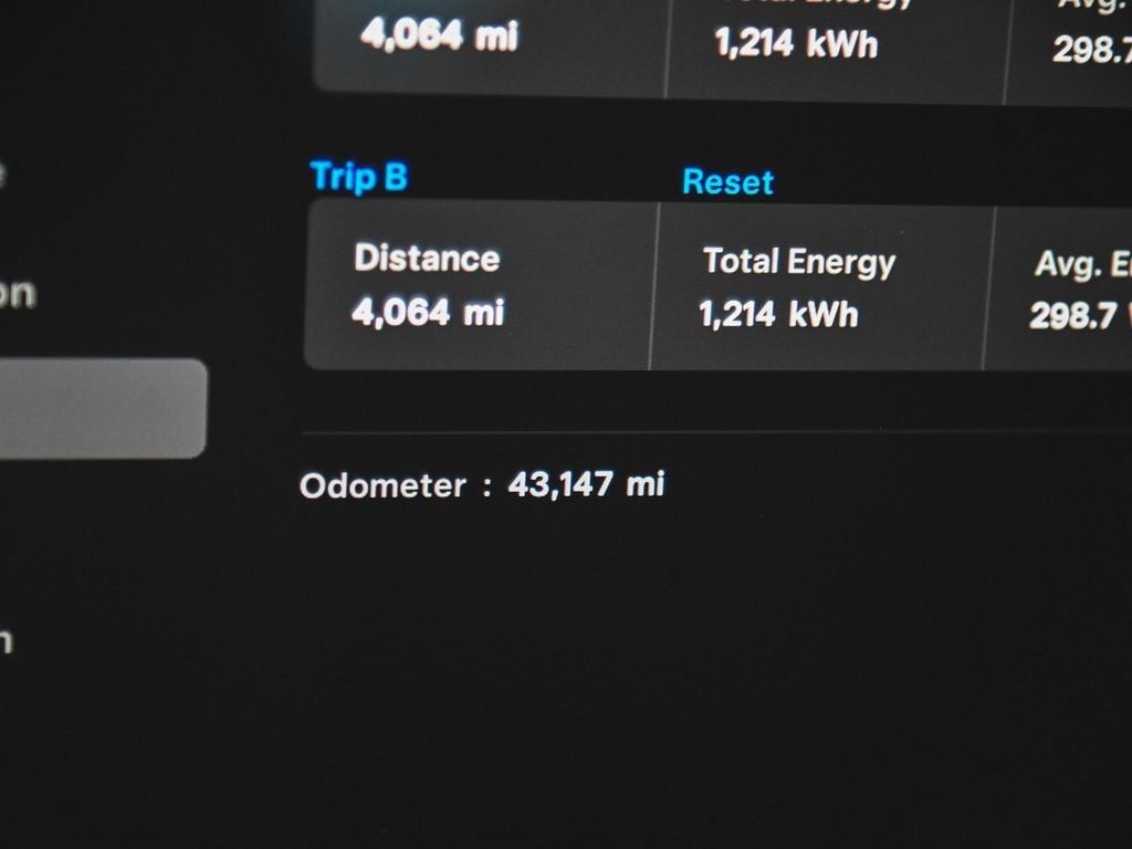 2022 Tesla Model X photo 15