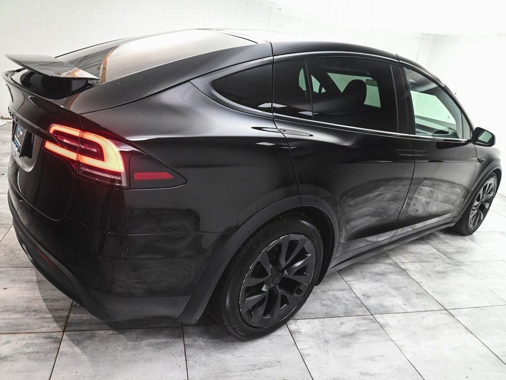 2022 Tesla Model X photo 6