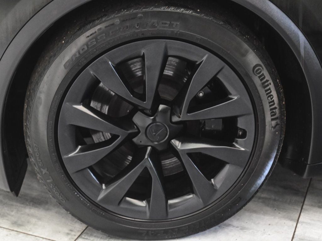 2022 Tesla Model X photo 7