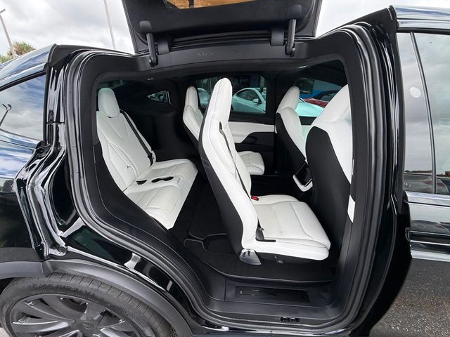 2022 Tesla Model X **PLAID**6 PASSENGERS**WHITE INTERIOR**22" WHEELS** - 23006527 - 31