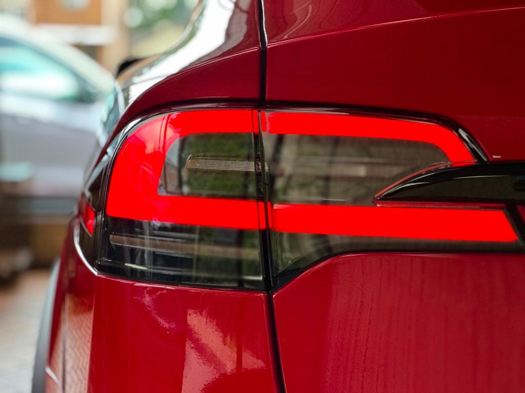2022 Tesla Model X Plaid photo 13