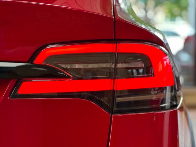 2022 Tesla Model X Plaid AWD - 22904085 - 14