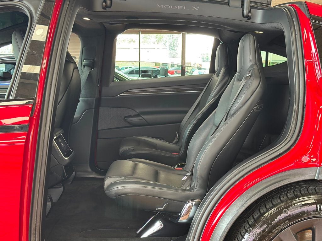 2022 Tesla Model X Plaid photo 22