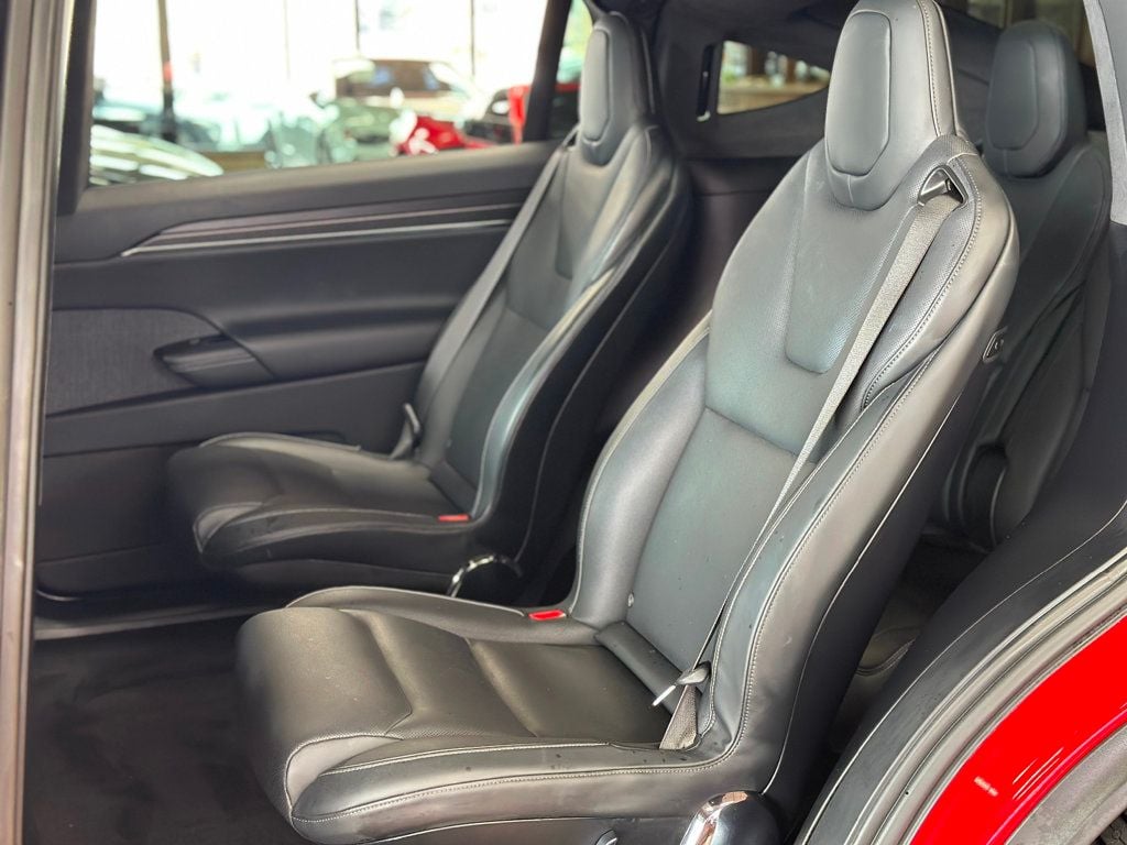 2022 Tesla Model X Plaid photo 23